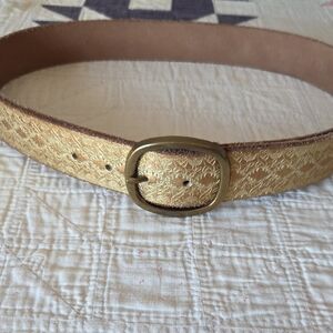 Elegant Gold Patterned Women's Belt